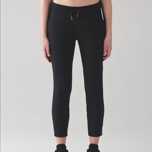lululemon joggers <3